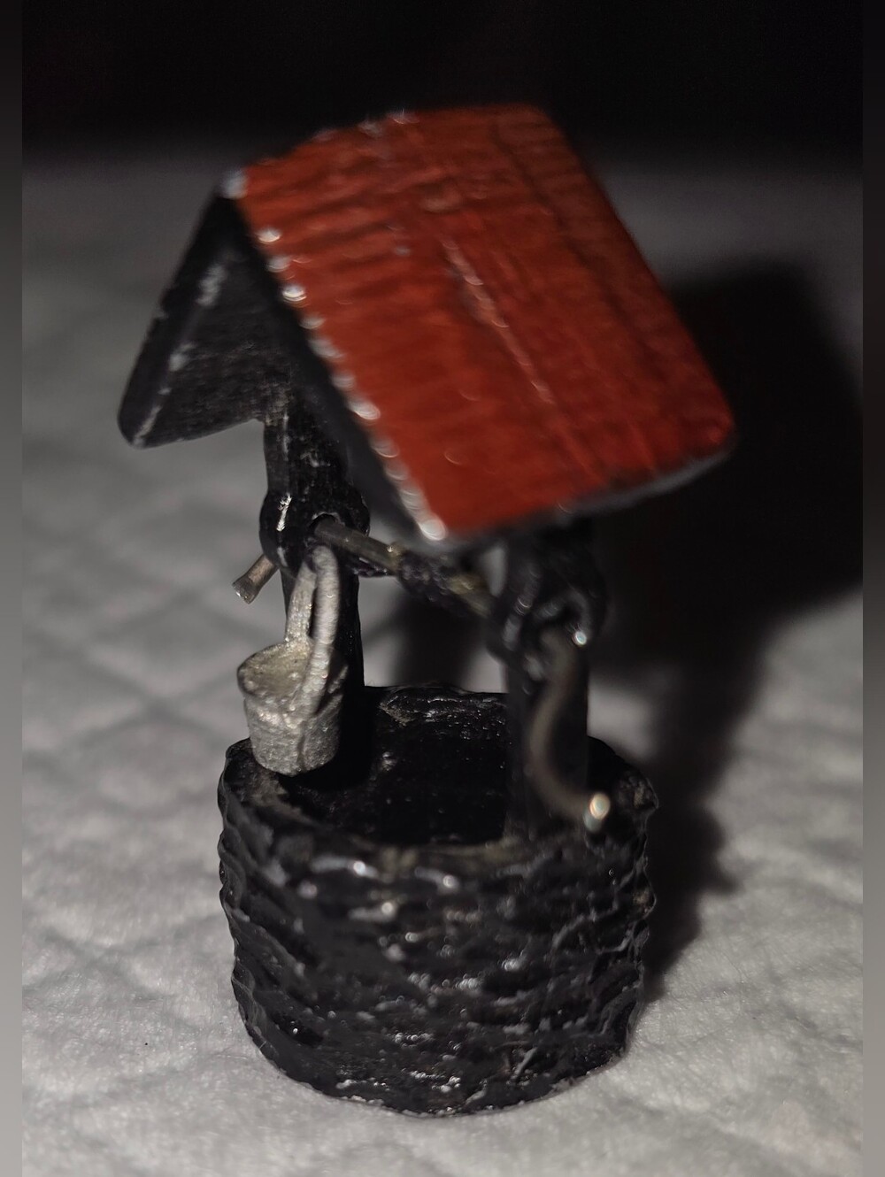 Miniature Cast Iron Village Wishing Well Figurine